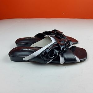 Nine West Women Open Toe Flat sandal Black Faux Leather 5.5M (lot 881)